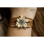 Náramek z grandlí a liščích špičáků 