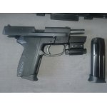 Prodám pistoli Sig Sauer 9 mm s laserem 